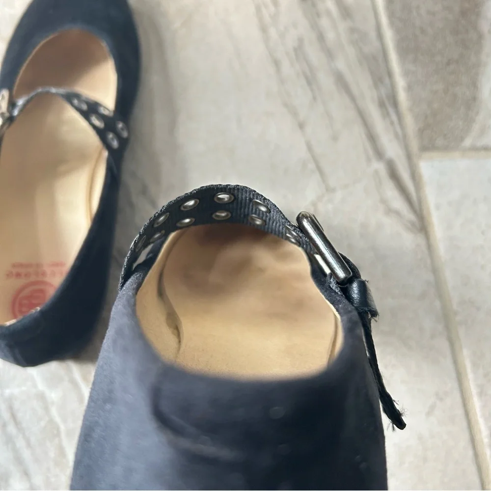 Blublonc Black Velvet Mary Jane Flats, Oversized Strap Detail Size 37 EU/ 6 US